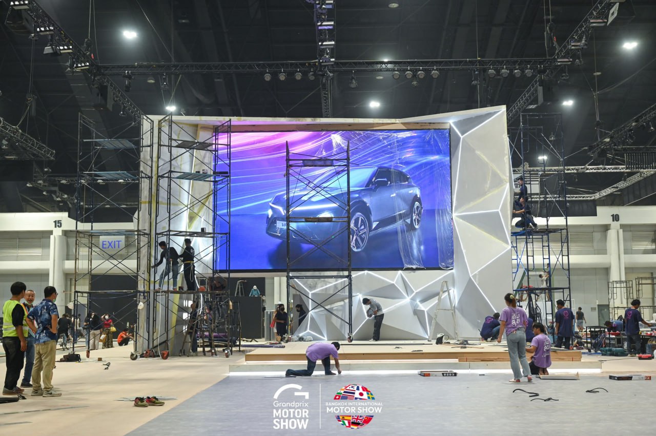 Lộ diện hình ảnh đầu tiên của gian hàng VinFast tại Bangkok International Motor Show 2024: Hơn 600m2, đối diện Honda- Ảnh 2.