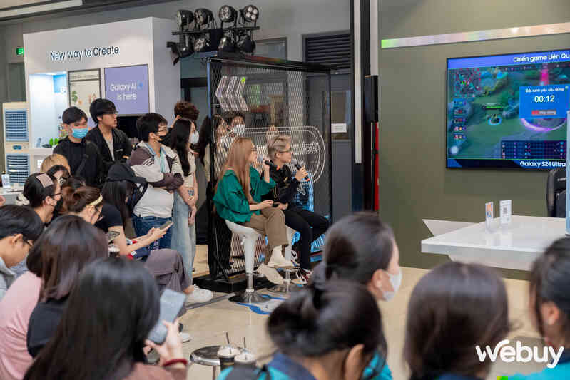 Bùng nổ Galaxy Campus Tour 2024: Sinh viên khám phá sức mạnh Galaxy AI trong học tập cũng như giải trí- Ảnh 13. Bùng nổ Galaxy Campus Tour 2024: Sinh viên khám phá sức mạnh Galaxy AI trong học tập cũng như giải trí- Ảnh 13.