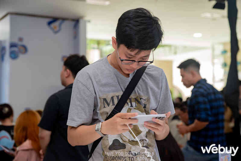 Bùng nổ Galaxy Campus Tour 2024: Sinh viên khám phá sức mạnh Galaxy AI trong học tập cũng như giải trí- Ảnh 17. Bùng nổ Galaxy Campus Tour 2024: Sinh viên khám phá sức mạnh Galaxy AI trong học tập cũng như giải trí- Ảnh 17.