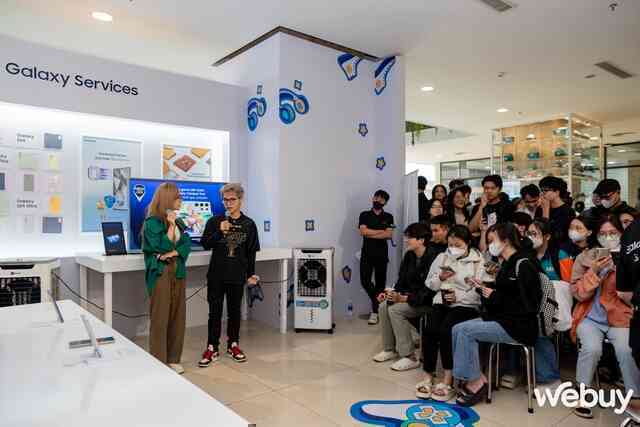 Bùng nổ Galaxy Campus Tour 2024: Sinh viên khám phá sức mạnh Galaxy AI trong học tập cũng như giải trí- Ảnh 6. Bùng nổ Galaxy Campus Tour 2024: Sinh viên khám phá sức mạnh Galaxy AI trong học tập cũng như giải trí- Ảnh 6.