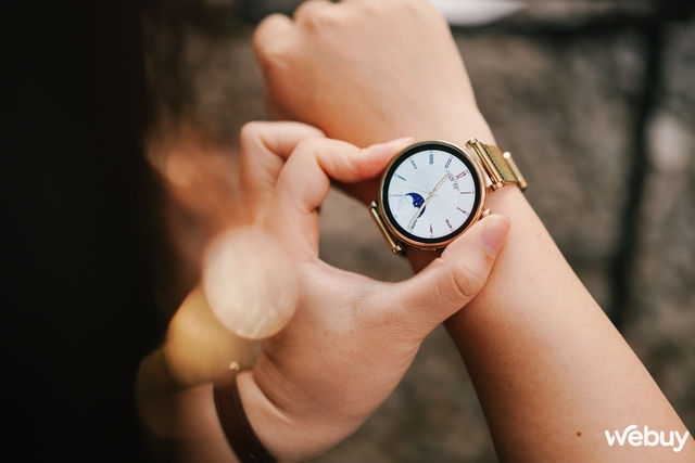 Smartwatch nữ Huawei Watch GT4 có thêm phiên bản dây Gold Milanese: Đeo sang và 'đầm' tay hơn- Ảnh 2. Smartwatch nữ Huawei Watch GT4 có thêm phiên bản dây Gold Milanese: Đeo sang và 'đầm' tay hơn- Ảnh 2.
