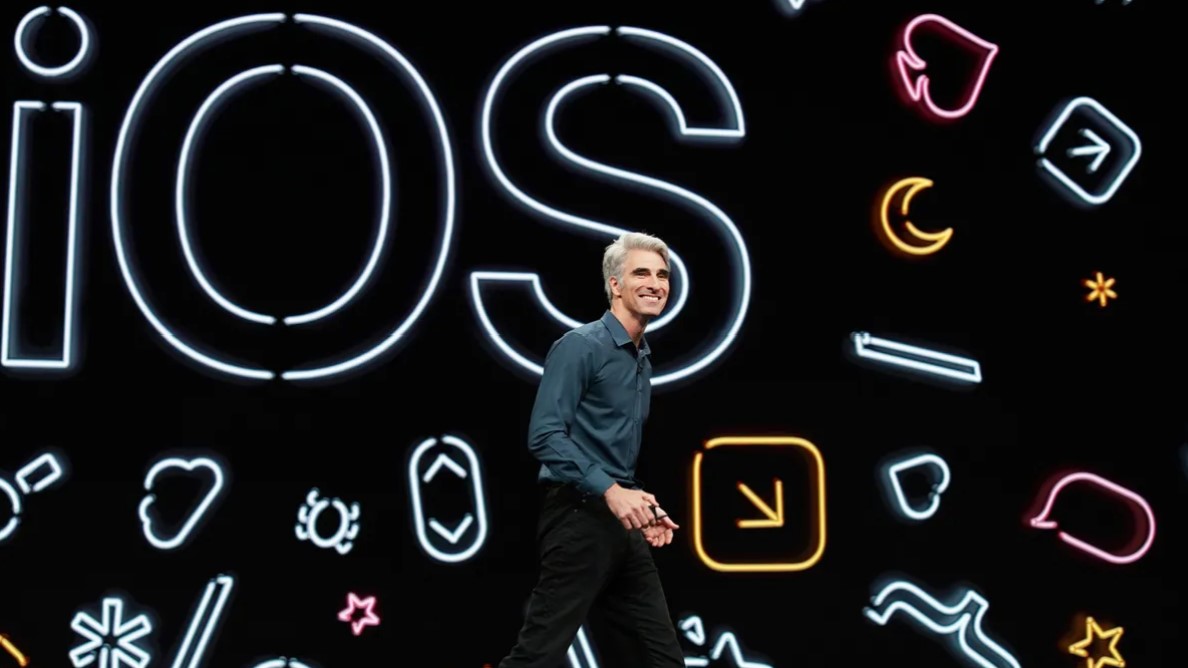 Phó chủ tịch cấp cao Marketing toàn cầu của Apple "bóng gió" về sự xuất hiện của AI tại WWDC24- Ảnh 5.