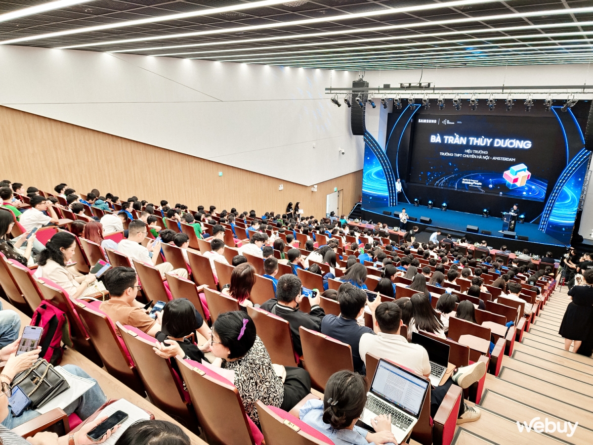 Samsung khởi động Solve for Tomorrow 2024: Tổng giải thưởng đến 8 tỷ, hứa hẹn thu hút hơn 2000 bài dự thi- Ảnh 2. Samsung khởi động Solve for Tomorrow 2024: Tổng giải thưởng đến 8 tỷ, hứa hẹn thu hút hơn 2000 bài dự thi- Ảnh 2.