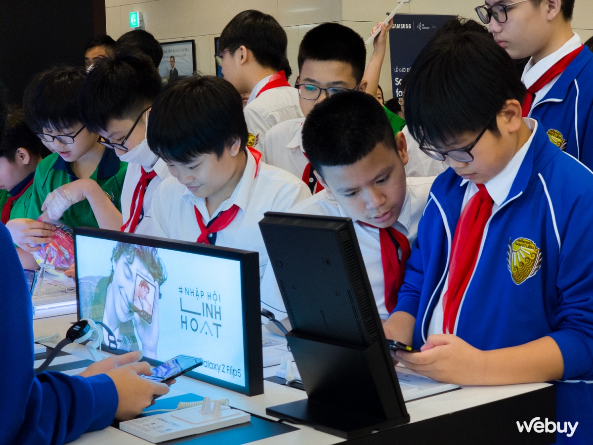 Samsung khởi động Solve for Tomorrow 2024: Tổng giải thưởng đến 8 tỷ, hứa hẹn thu hút hơn 2000 bài dự thi- Ảnh 6. Samsung khởi động Solve for Tomorrow 2024: Tổng giải thưởng đến 8 tỷ, hứa hẹn thu hút hơn 2000 bài dự thi- Ảnh 6.