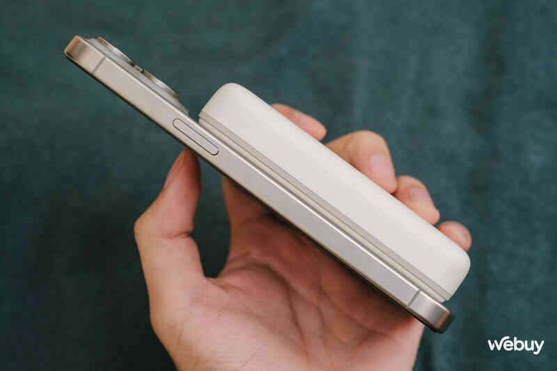 Săn sale sạc dự phòng Săn sale sạc dự phòng