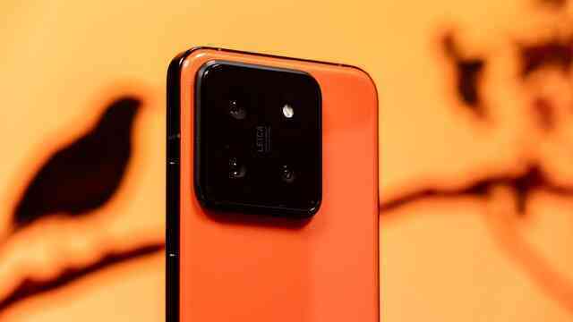 Cận cảnh Xiaomi 14 màu "Cam Dung Nham" mới ra mắt: "Tông xoẹt tông" với xe điện SU7, giá không đổi- Ảnh 7. Cận cảnh Xiaomi 14 màu "Cam Dung Nham" mới ra mắt: "Tông xoẹt tông" với xe điện SU7, giá không đổi- Ảnh 7.