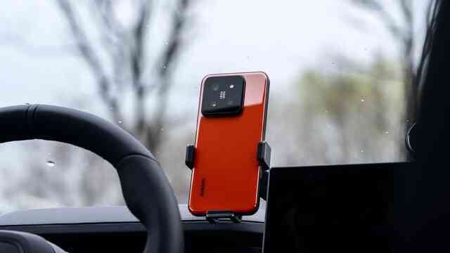 Cận cảnh Xiaomi 14 màu "Cam Dung Nham" mới ra mắt: "Tông xoẹt tông" với xe điện SU7, giá không đổi- Ảnh 8. Cận cảnh Xiaomi 14 màu "Cam Dung Nham" mới ra mắt: "Tông xoẹt tông" với xe điện SU7, giá không đổi- Ảnh 8.