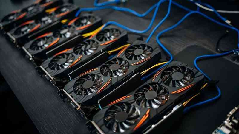 Card màn hình "nhảy múa" trong ngày Bitcoin sắp lập giá trị cao nhất lịch sử
