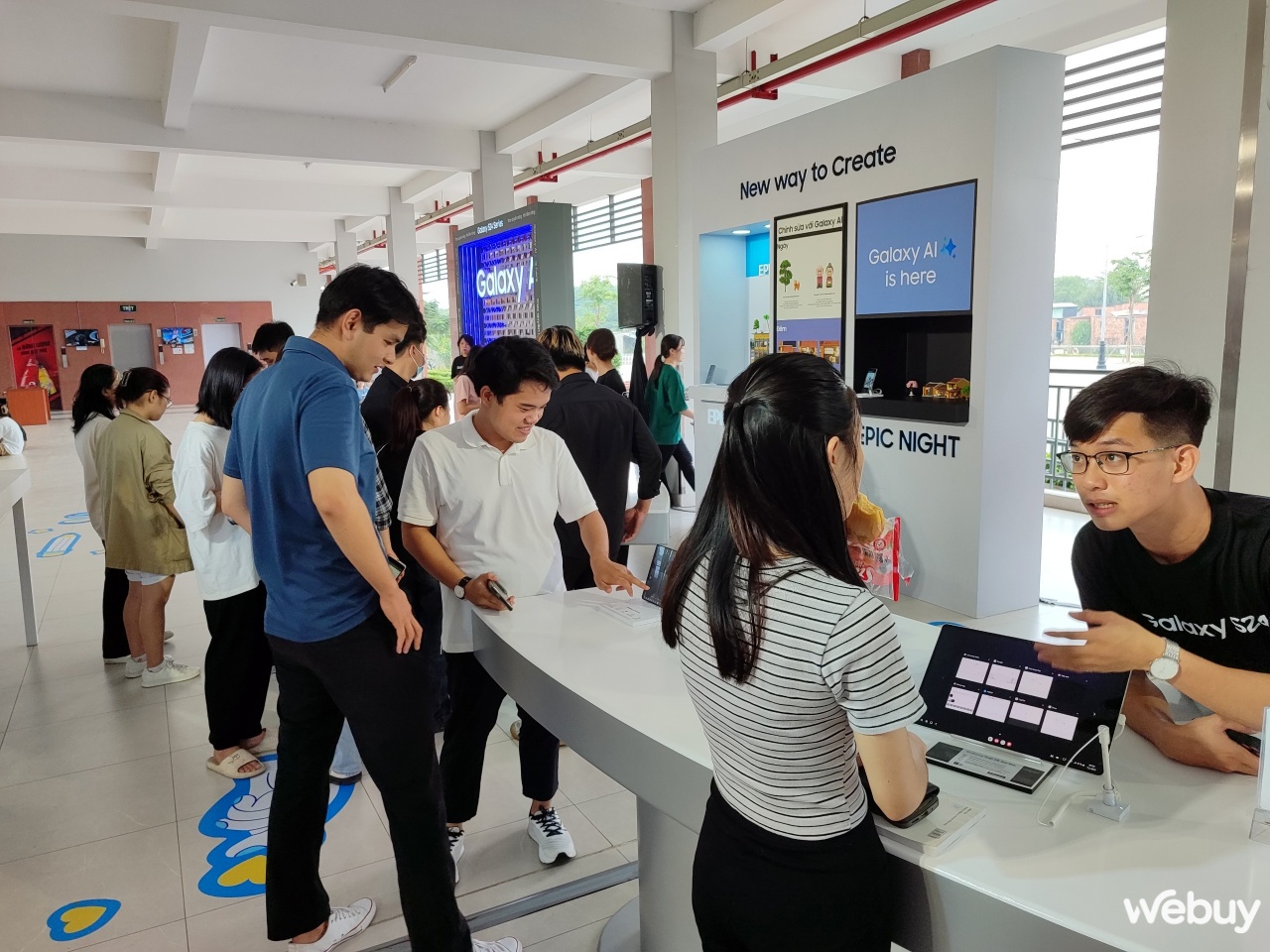 Sinh viên ồ ạt “hack” quà xịn, bỏ túi đủ mẹo học tập đỉnh nhờ Galaxy AI tại Galaxy Campus Tour 2024- Ảnh 6.