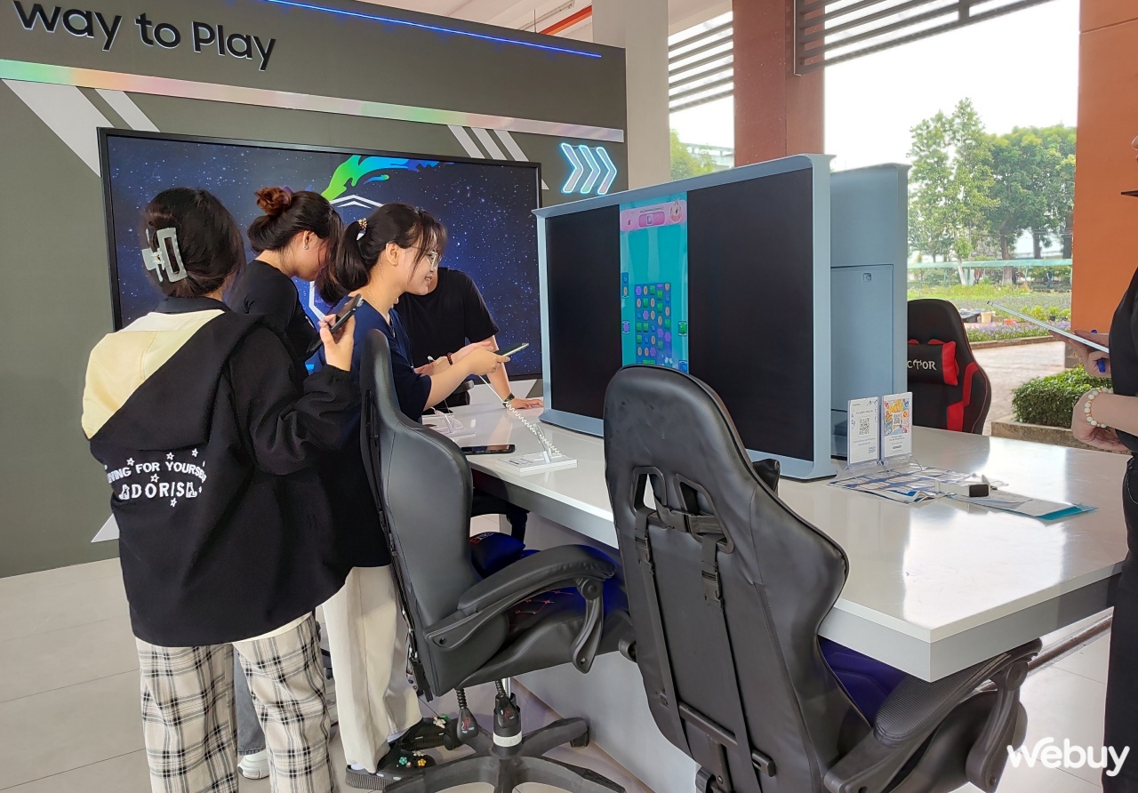 Sinh viên ồ ạt “hack” quà xịn, bỏ túi đủ mẹo học tập đỉnh nhờ Galaxy AI tại Galaxy Campus Tour 2024- Ảnh 7.