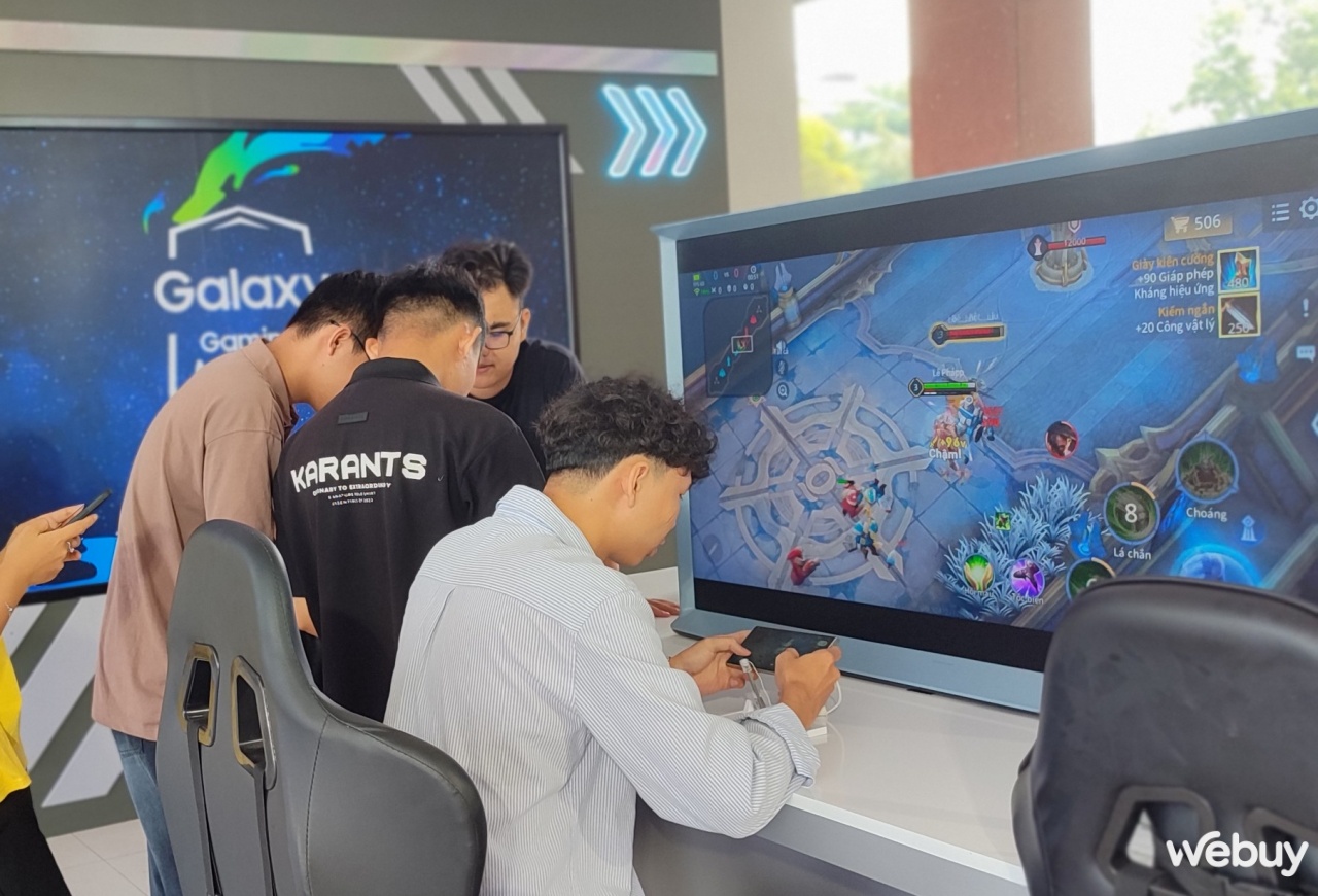 Sinh viên ồ ạt “hack” quà xịn, bỏ túi đủ mẹo học tập đỉnh nhờ Galaxy AI tại Galaxy Campus Tour 2024- Ảnh 8.