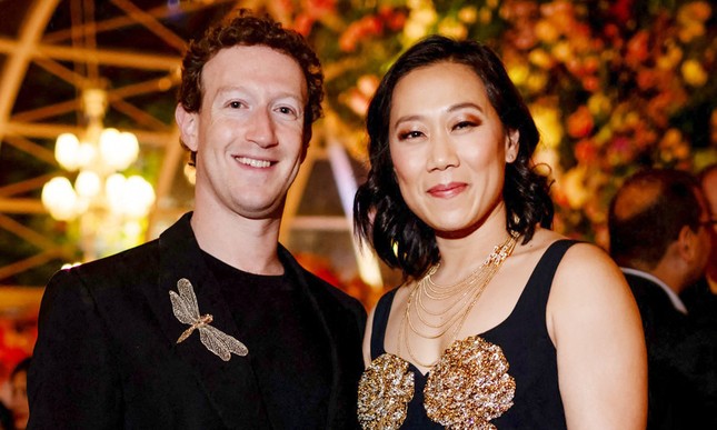Mark Zuckerberg ở đâu khi Facebook sập trên toàn cầu?