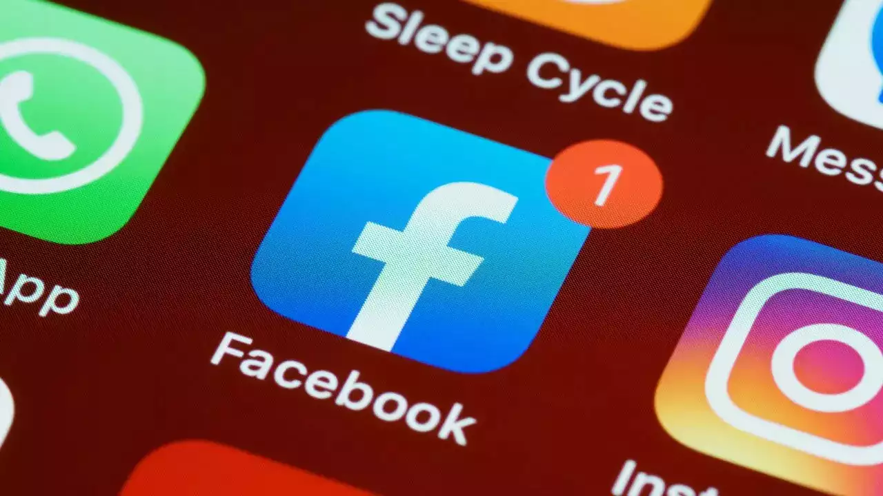 "Âm mưu bí ẩn" đằng sau vụ Facebook bị sập toàn cầu: Vì sao nguyên nhân thật sự bị giấu kín?- Ảnh 2. "Âm mưu bí ẩn" đằng sau vụ Facebook bị sập toàn cầu: Vì sao nguyên nhân thật sự bị giấu kín?- Ảnh 2.