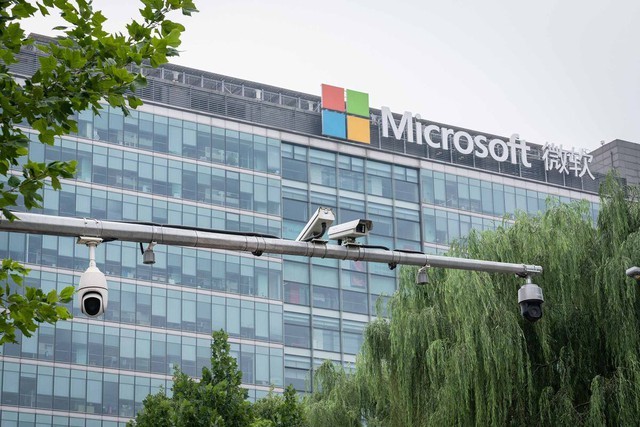 Microsoft sống sót kỳ diệu ở Trung Quốc: Thiết lập quan hệ đối tác với hàng chục nghìn công ty, Bill Gates có công lớn