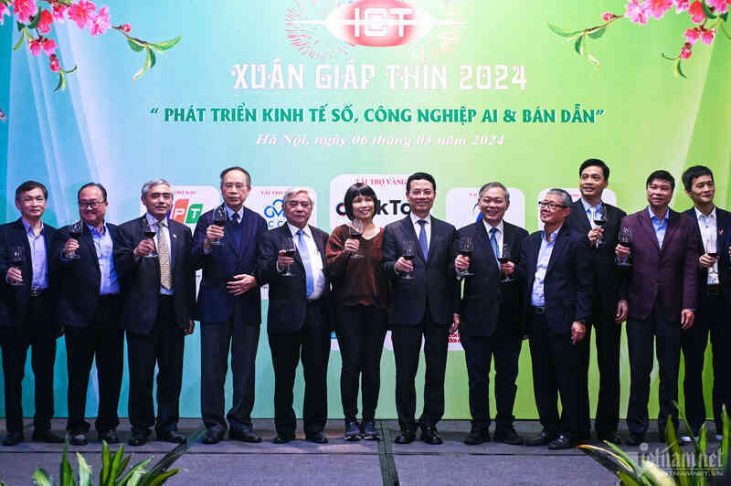 W-bo-truong-hop-ict-thach-thao-20-2.jpg