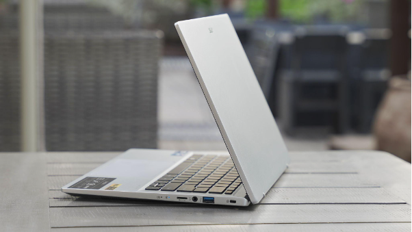 Mang AI đến gần bạn hơn với Acer Swift Go 14 - Giá chỉ từ 20 triệu- Ảnh 4. Mang AI đến gần bạn hơn với Acer Swift Go 14 - Giá chỉ từ 20 triệu- Ảnh 4.