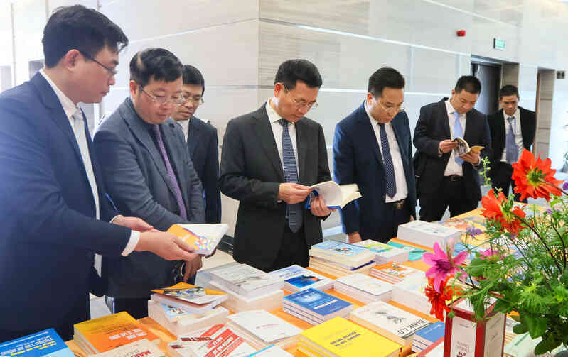 Nhà Xuất bản Thông tin và Truyền thông.jpg