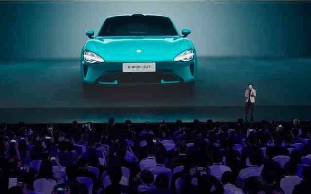 Tiền bối hơn 2 tuổi khiến Elon Musk run sợ: Ra mắt 'xe điện trong mơ' giúp tài xế điều khiển được điều hòa, nồi cơm điện từ trên xe, 1 lần sạc đi được tới 830 km
