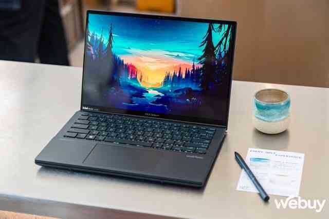 Cận cảnh ASUS Zenbook DUO: Laptop 2 màn hình OLED, thiết kế thông minh, lại còn có chip AI, đủ combo bước vào năm 2024