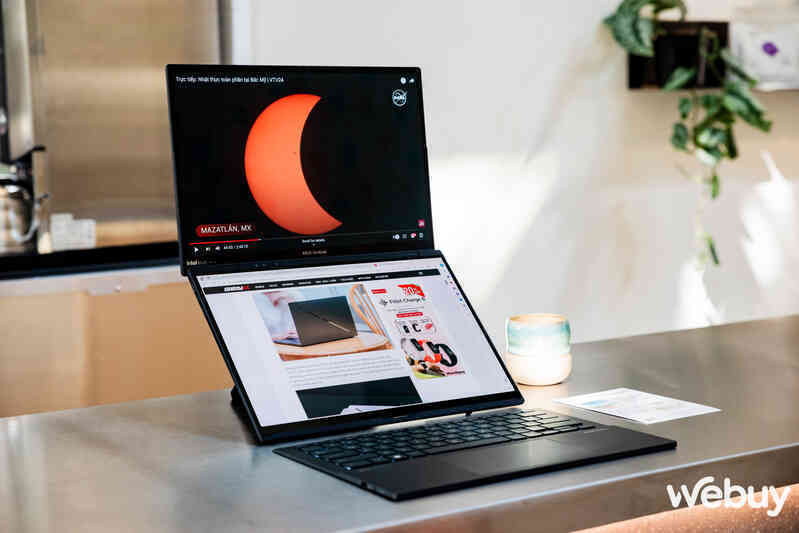 Cận cảnh ASUS Zenbook DUO: Laptop 2 màn hình OLED, thiết kế thông minh, lại còn có chip AI, đủ combo bước vào năm 2024- Ảnh 10. Cận cảnh ASUS Zenbook DUO: Laptop 2 màn hình OLED, thiết kế thông minh, lại còn có chip AI, đủ combo bước vào năm 2024- Ảnh 10.