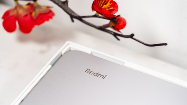 Cận cảnh máy tính bảng 12 inch giá rẻ của Xiaomi: Thiết kế đẹp như iPad, có cả bản Harry Potter đặc biệt cho các Potterheads mà giá chỉ hơn 5 triệu đồng- Ảnh 5. Cận cảnh máy tính bảng 12 inch giá rẻ của Xiaomi: Thiết kế đẹp như iPad, có cả bản Harry Potter đặc biệt cho các Potterheads mà giá chỉ hơn 5 triệu đồng- Ảnh 5.