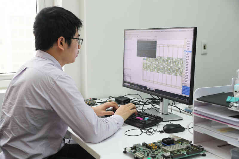 thiet ke chip ban dan 2.jpg