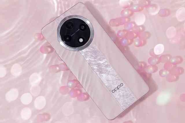 Chỉ là điện thoại 6 triệu thôi nhưng OPPO phải mang cả xe hơi, máy giặt vào để quảng cáo cho tính năng "siêu chống nước", "siêu bền bỉ" của A3 Pro- Ảnh 5. Chỉ là điện thoại 6 triệu thôi nhưng OPPO phải mang cả xe hơi, máy giặt vào để quảng cáo cho tính năng "siêu chống nước", "siêu bền bỉ" của A3 Pro- Ảnh 5.