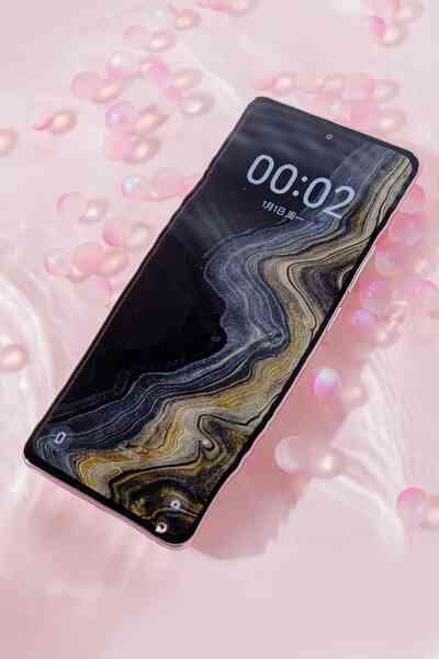 Chỉ là điện thoại 6 triệu thôi nhưng OPPO phải mang cả xe hơi, máy giặt vào để quảng cáo cho tính năng "siêu chống nước", "siêu bền bỉ" của A3 Pro- Ảnh 8. Chỉ là điện thoại 6 triệu thôi nhưng OPPO phải mang cả xe hơi, máy giặt vào để quảng cáo cho tính năng "siêu chống nước", "siêu bền bỉ" của A3 Pro- Ảnh 8.