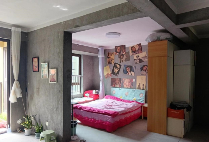 Mốt nhà ở mới của người trẻ Trung Quốc: Mua nhà thô nhưng "ngại" chi tiền hoàn thiện, sàn vữa tường xi măng vẫn có thể sống "chill"- Ảnh 17.