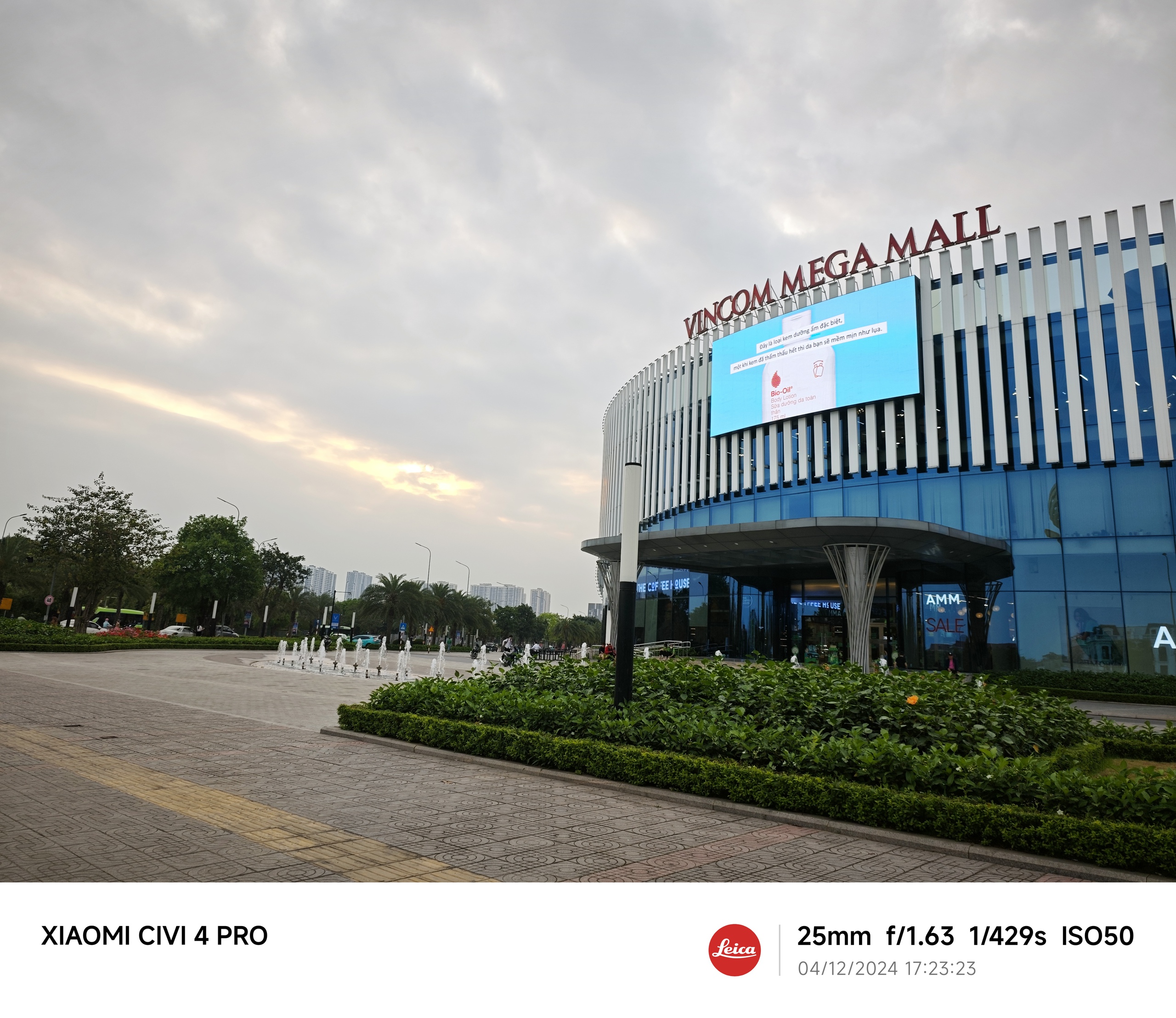 Trên tay Xiaomi Civi 4 Pro: Smartphone tầm trung thôi nhưng có thiết kế quá đẹp, chip Snapdragon 8s Gen 3 cực mạnh, camera Leica không thua kém gì Xiaomi 14 Ultra- Ảnh 12. Trên tay Xiaomi Civi 4 Pro: Smartphone tầm trung thôi nhưng có thiết kế quá đẹp, chip Snapdragon 8s Gen 3 cực mạnh, camera Leica không thua kém gì Xiaomi 14 Ultra- Ảnh 12.