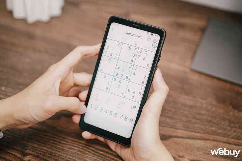 Bạn tôi mua thiết bị Android màn hình trắng đen, không cắm được SIM với giá tới gần 8 triệu- Ảnh 14. Bạn tôi mua thiết bị Android màn hình trắng đen, không cắm được SIM với giá tới gần 8 triệu- Ảnh 14.