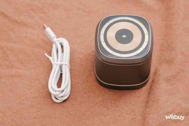 Dùng thử dock sạc 3 in 1 thương hiệu WIWU: Sạc được cả iPhone, Apple Watch, AirPods cùng lúc, hỗ trợ MagSafe 15W mà giá chỉ hơn 700.000 đồng- Ảnh 2. Dùng thử dock sạc 3 in 1 thương hiệu WIWU: Sạc được cả iPhone, Apple Watch, AirPods cùng lúc, hỗ trợ MagSafe 15W mà giá chỉ hơn 700.000 đồng- Ảnh 2.