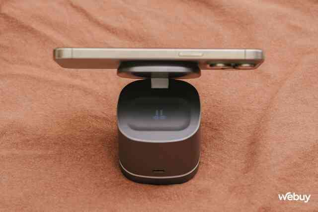 Dùng thử dock sạc 3 in 1 thương hiệu WIWU: Sạc được cả iPhone, Apple Watch, AirPods cùng lúc, hỗ trợ MagSafe 15W mà giá chỉ hơn 700.000 đồng- Ảnh 10. Dùng thử dock sạc 3 in 1 thương hiệu WIWU: Sạc được cả iPhone, Apple Watch, AirPods cùng lúc, hỗ trợ MagSafe 15W mà giá chỉ hơn 700.000 đồng- Ảnh 10.