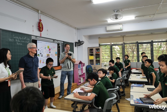Hiệu trưởng ngôi trường tại Hà Nội ứng dụng iPad trong giảng dạy, được CEO Tim Cook ghé thăm: Chúng tôi đã có thêm động lực- Ảnh 2. Hiệu trưởng ngôi trường tại Hà Nội ứng dụng iPad trong giảng dạy, được CEO Tim Cook ghé thăm: Chúng tôi đã có thêm động lực- Ảnh 2.