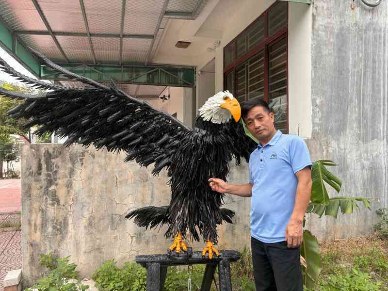 Ông chủ 'sở thú lốp xe' và đam mê sáng tạo từ vật liệu tái chế- Ảnh 2. Ông chủ 'sở thú lốp xe' và đam mê sáng tạo từ vật liệu tái chế- Ảnh 2.