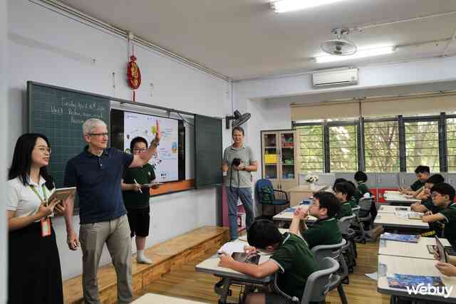 Tim Cook ghé thăm một trường học tại Hà Nội, dự giờ lớp học của Giang Ơi- Ảnh 4.