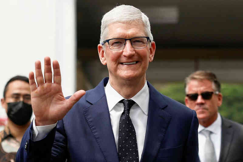 CEO Tim Cook xem xét xây nhà máy đầu tiên tại Indonesia