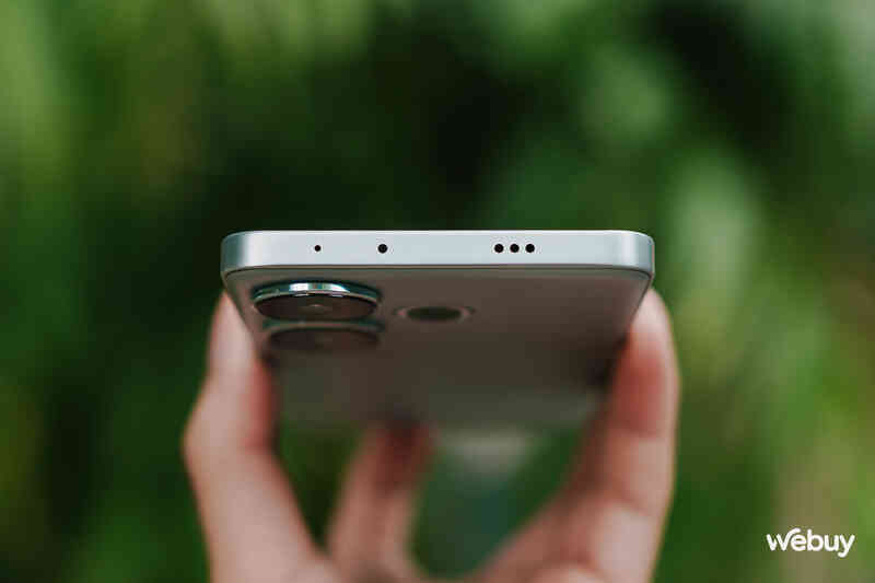Smartphone Xiaomi giá hơn 7 triệu có chip Snapdragon 8s Gen 3 mạnh ngang ngửa Galaxy S24 Ultra, màn hình 120Hz, sạc 90W- Ảnh 7. Smartphone Xiaomi giá hơn 7 triệu có chip Snapdragon 8s Gen 3 mạnh ngang ngửa Galaxy S24 Ultra, màn hình 120Hz, sạc 90W- Ảnh 7.