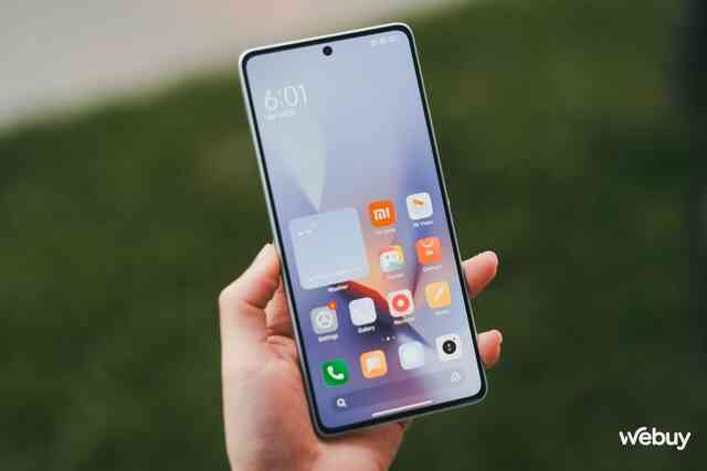 Smartphone Xiaomi này giá dưới 5 triệu có Snapdragon 7+ Gen 2 một triệu điểm AnTuTu, màn hình OLED 120Hz, pin 5000mAh- Ảnh 11.