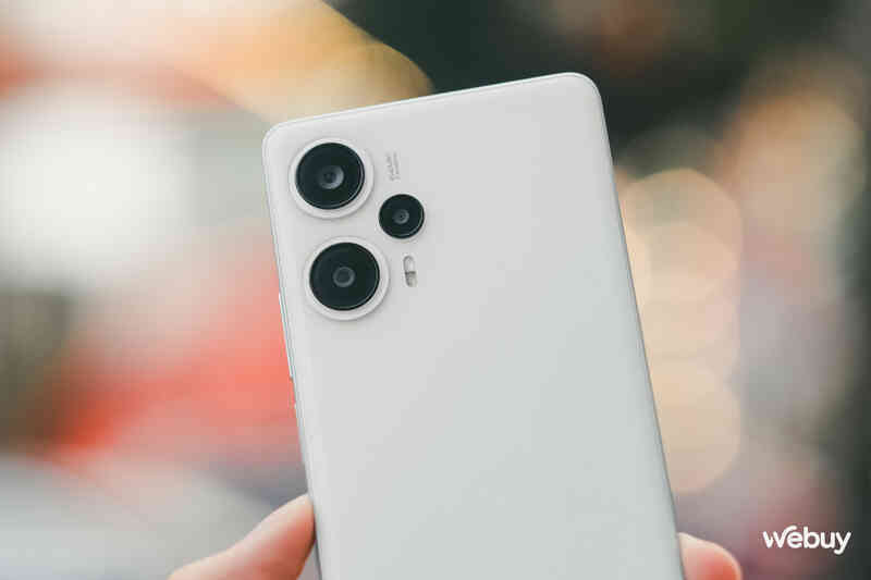 Smartphone Xiaomi này giá dưới 5 triệu có Snapdragon 7+ Gen 2 một triệu điểm AnTuTu, màn hình OLED 120Hz, pin 5000mAh- Ảnh 4. Smartphone Xiaomi này giá dưới 5 triệu có Snapdragon 7+ Gen 2 một triệu điểm AnTuTu, màn hình OLED 120Hz, pin 5000mAh- Ảnh 4.