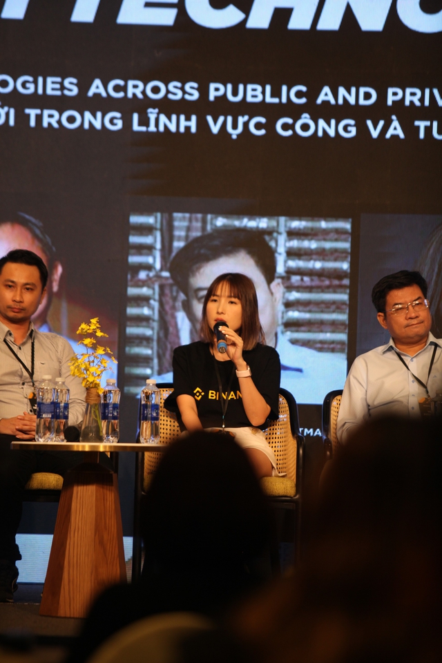 GenAI, Blockchain, IoT đang thổi làn gió mới vào hệ sinh thái Đổi mới Sáng tạo Việt Nam- Ảnh 5. GenAI, Blockchain, IoT đang thổi làn gió mới vào hệ sinh thái Đổi mới Sáng tạo Việt Nam- Ảnh 5.