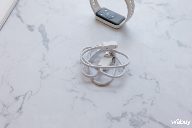 Đây là Huawei Band 9: Thiết kế gọn nhẹ, pin 14 ngày, giá chỉ 890.000 đồng- Ảnh 12. Đây là Huawei Band 9: Thiết kế gọn nhẹ, pin 14 ngày, giá chỉ 890.000 đồng- Ảnh 12.