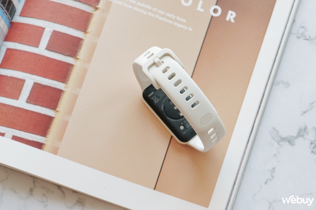 Đây là Huawei Band 9: Thiết kế gọn nhẹ, pin 14 ngày, giá chỉ 890.000 đồng- Ảnh 5. Đây là Huawei Band 9: Thiết kế gọn nhẹ, pin 14 ngày, giá chỉ 890.000 đồng- Ảnh 5.