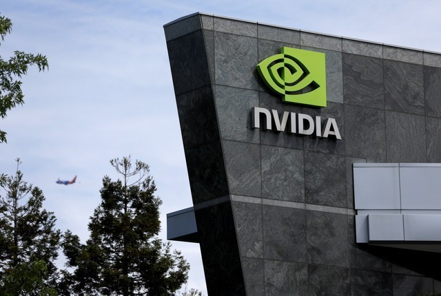 Nóng: Lãnh đạo NVIDIA tiếp tục đến Việt Nam làm việc về bán dẫn