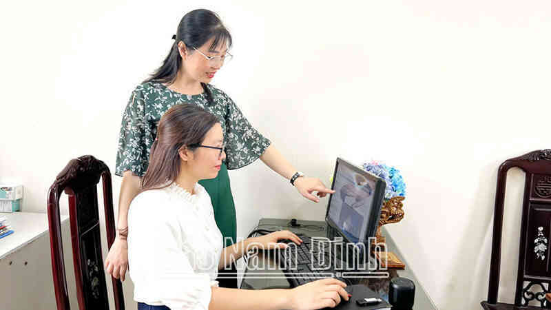 Phụ nữ Nam Định với công tác chuyển đổi số