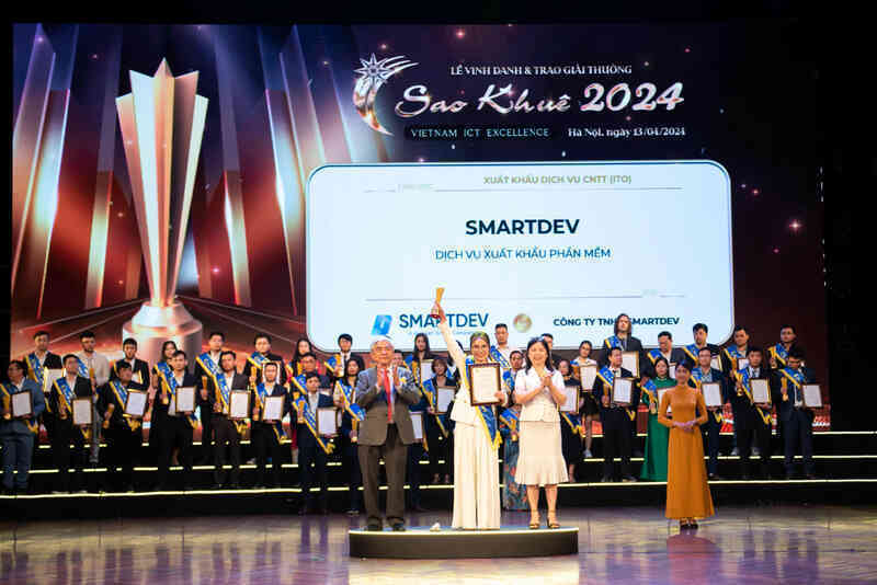 SmartDev giành ‘cú đúp’ giải thưởng Sao Khuê 2024