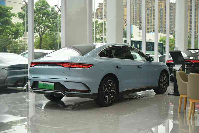 BYD Han EV sắp về Việt Nam dễ ‘hot’: Dáng như Taycan, chạy Hà Nội - Quảng Trị chỉ cần 1 lần sạc- Ảnh 18. BYD Han EV sắp về Việt Nam dễ ‘hot’: Dáng như Taycan, chạy Hà Nội - Quảng Trị chỉ cần 1 lần sạc- Ảnh 18.