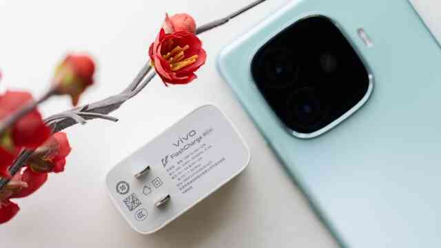 Đây là đối thủ của Redmi Turbo 3: Cùng có chip Snapdragon 8s Gen 3, giá tương đương nhưng có tính năng này xịn hơn mà game thủ sẽ thích- Ảnh 11. Đây là đối thủ của Redmi Turbo 3: Cùng có chip Snapdragon 8s Gen 3, giá tương đương nhưng có tính năng này xịn hơn mà game thủ sẽ thích- Ảnh 11.