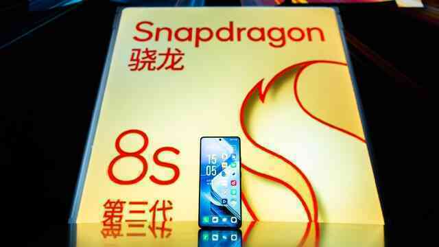 Đây là đối thủ của Redmi Turbo 3: Cùng có chip Snapdragon 8s Gen 3, giá tương đương nhưng có tính năng này xịn hơn mà game thủ sẽ thích- Ảnh 9. Đây là đối thủ của Redmi Turbo 3: Cùng có chip Snapdragon 8s Gen 3, giá tương đương nhưng có tính năng này xịn hơn mà game thủ sẽ thích- Ảnh 9.