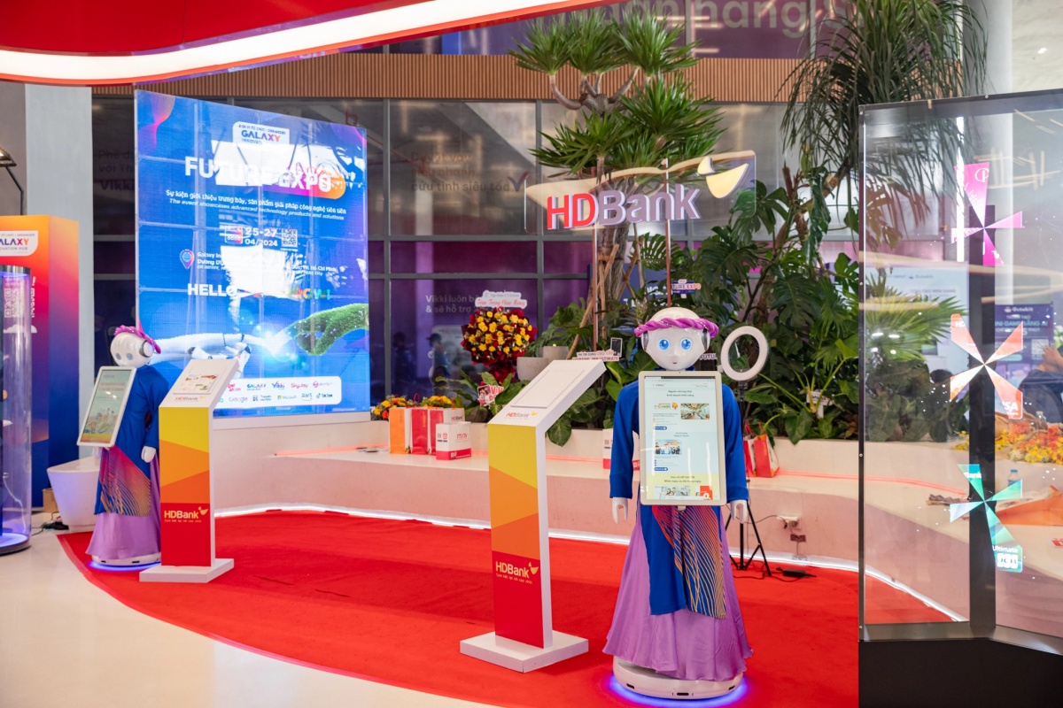 Sôi động Future Expo: Cùng "sống ảo" với robot, “phá đảo” game AI và "cháy" hết mình cùng âm nhạc- Ảnh 19. Sôi động Future Expo: Cùng "sống ảo" với robot, “phá đảo” game AI và "cháy" hết mình cùng âm nhạc- Ảnh 19.